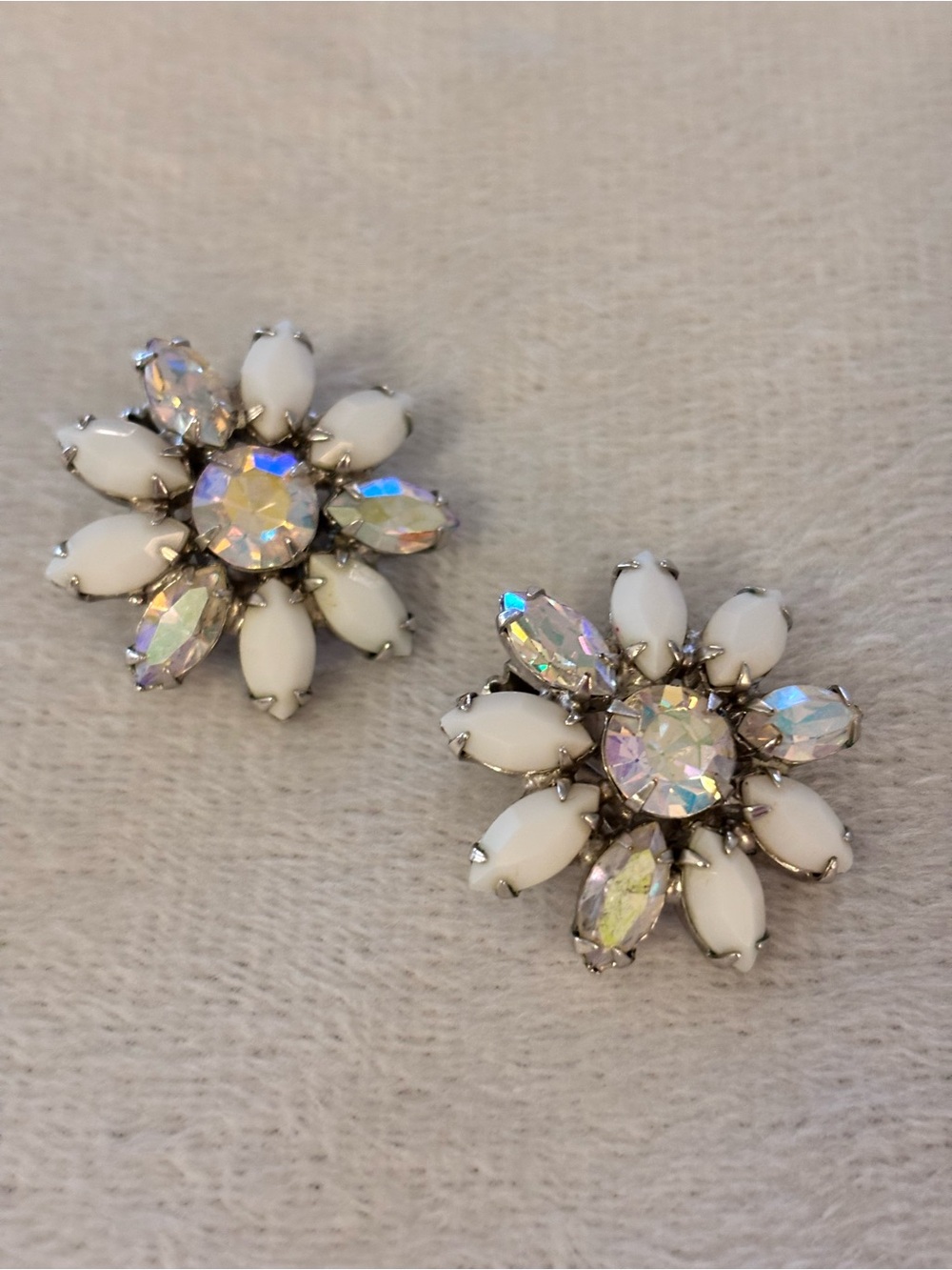 Vintage Signed WEISS Milk Glass Aurora Borealis Rhinestone Clip Earrings